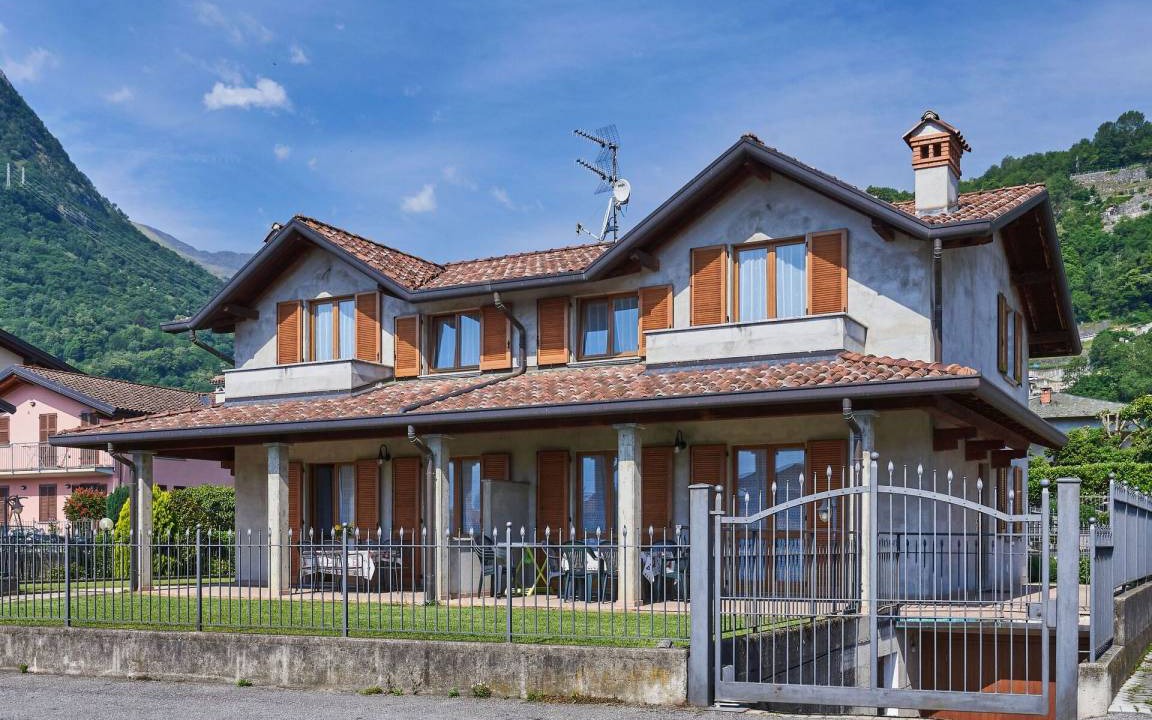 Dongo Other | 100 m² Accommodation ∙ 3 bedrooms ∙ 8 guests