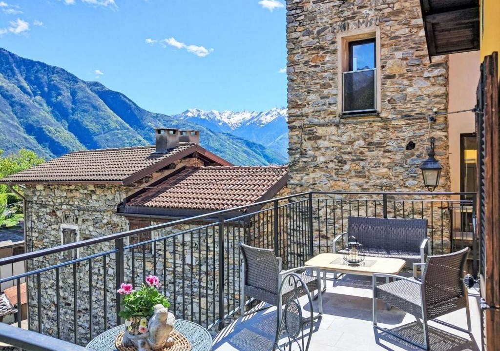 Albonico Apartment | 100 m² Apartment ∙ 2 bedrooms ∙ 4 guests