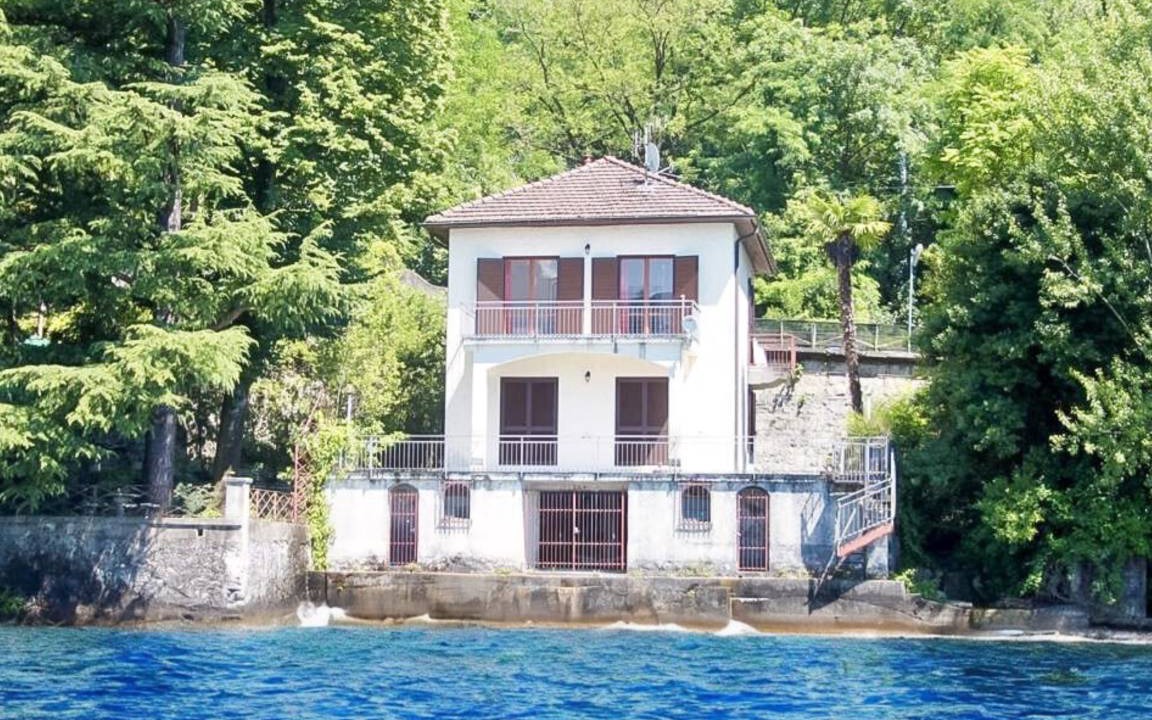 Brezzo di Bedero House | 100 m² House ∙ 4 bedrooms ∙ 8 guests