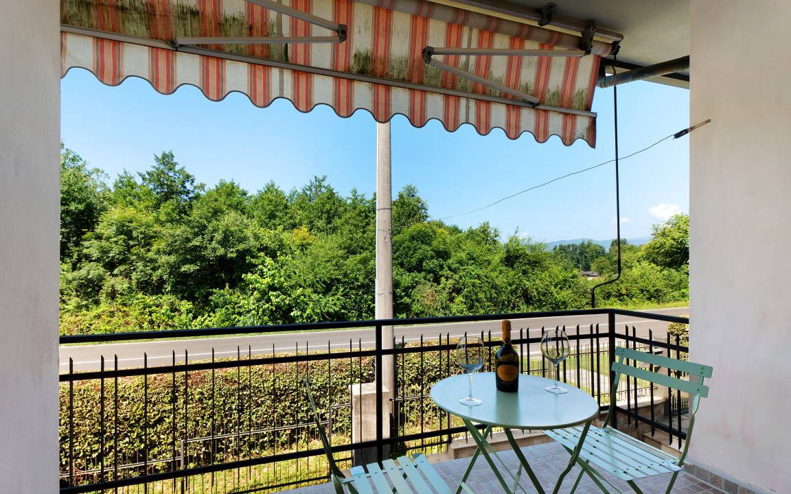 Angera House | 100 m² House ∙ 3 bedrooms ∙ 6 guests