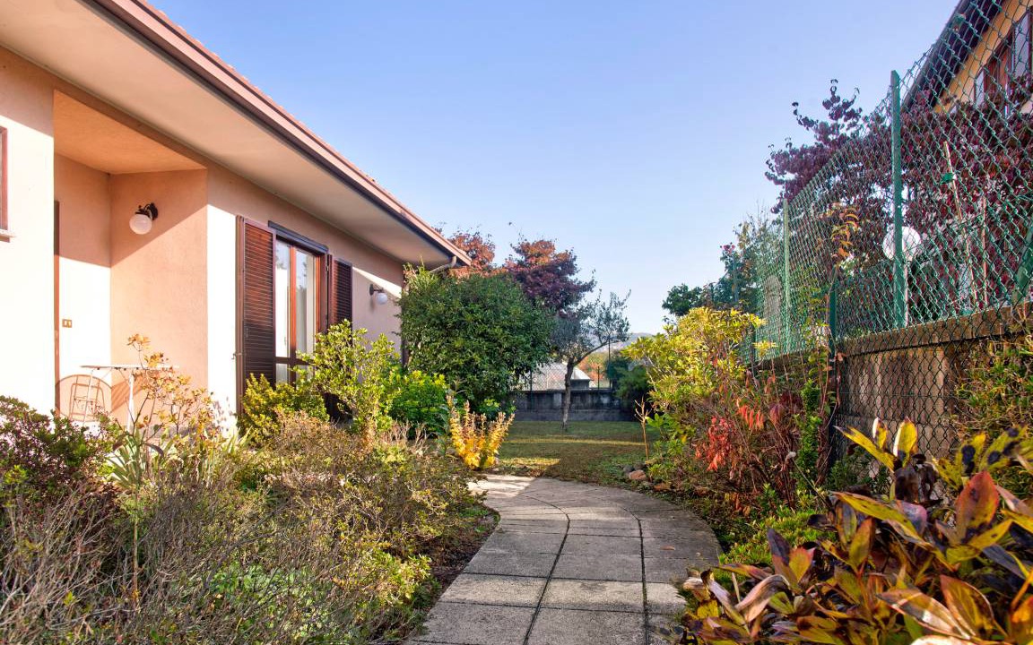 Rancio Valcuvia House | 110 m² House ∙ 3 bedrooms ∙ 6 guests