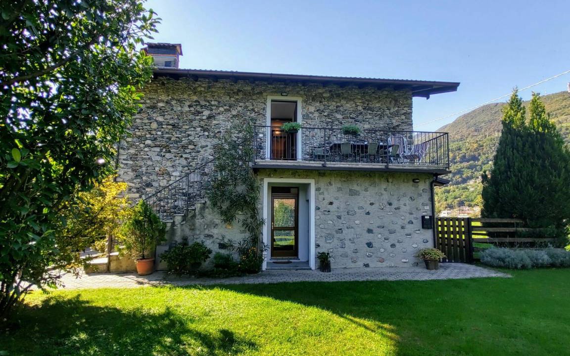 Consiglio di Rumo Apartment | 120 m² Apartment ∙ 4 bedrooms ∙ 8 guests