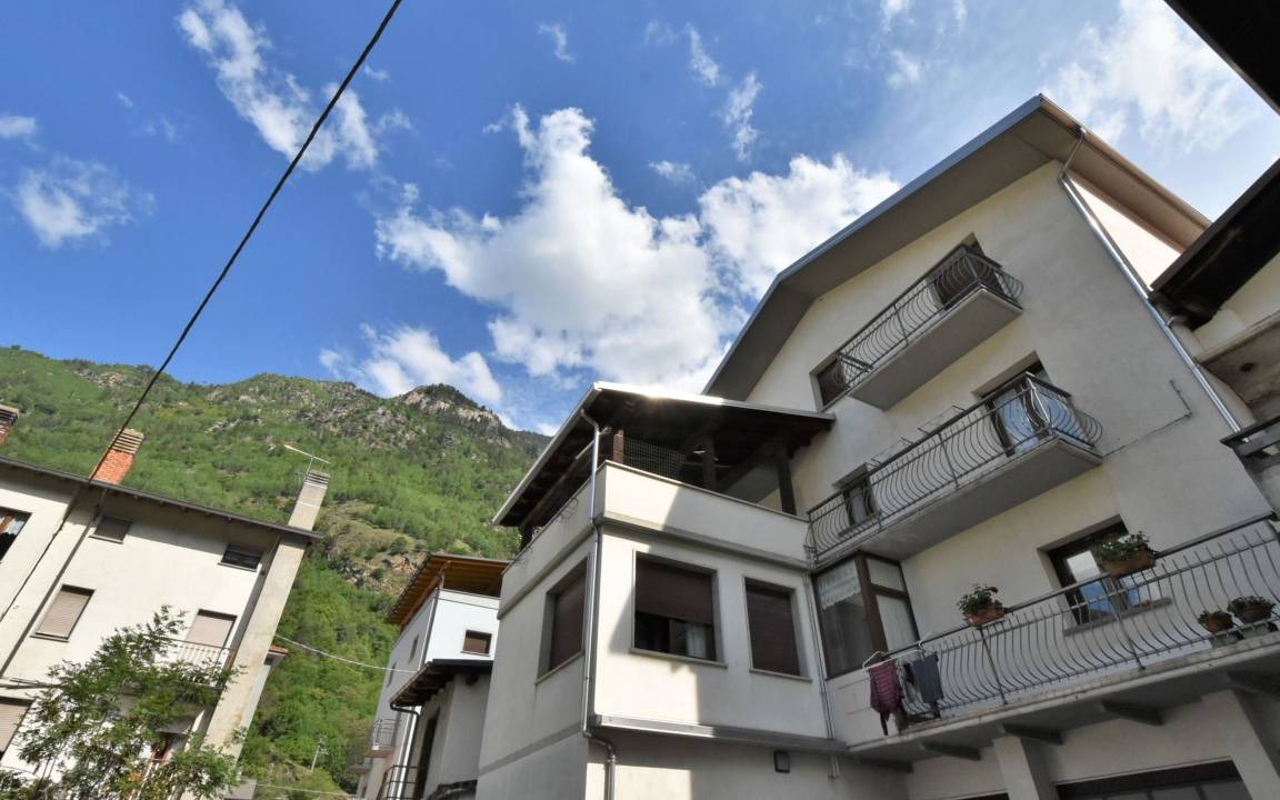 Grosio Apartment | 120 m² Apartment ∙ 1 bedroom ∙ 7 guests