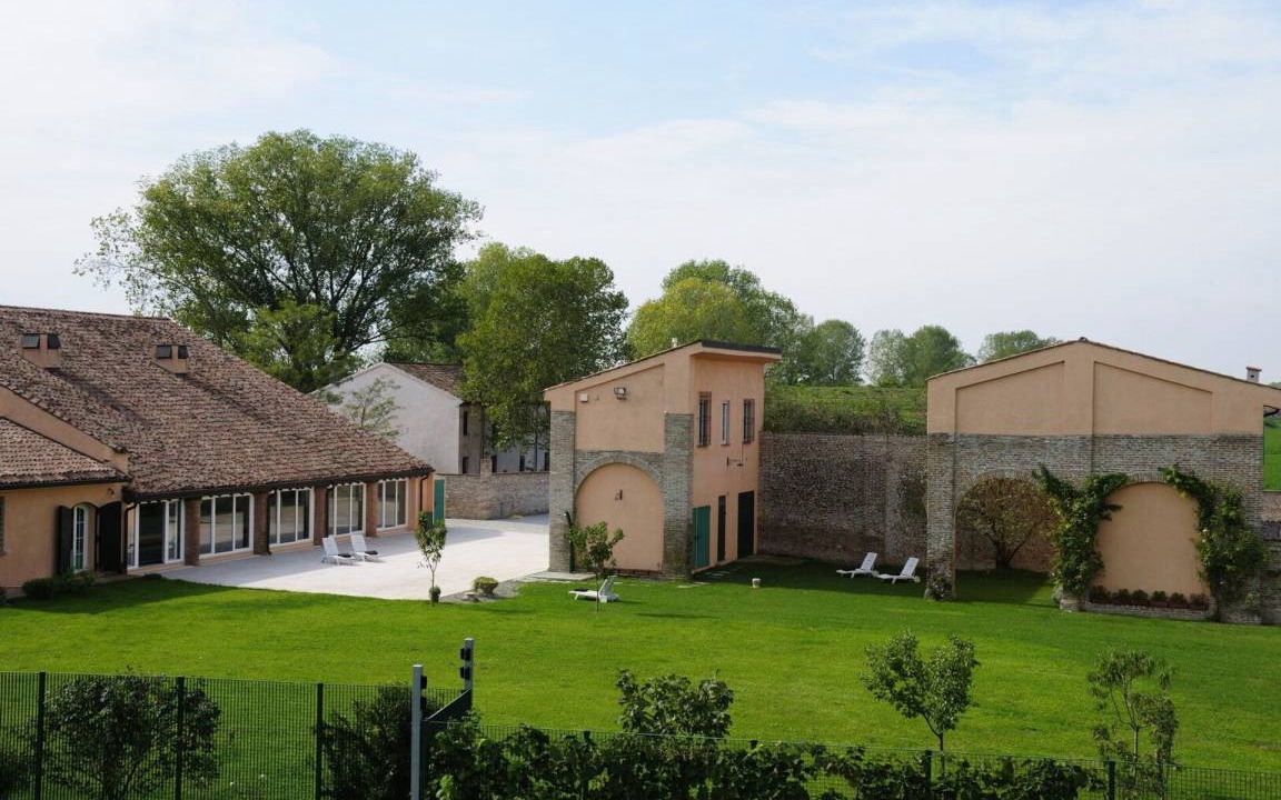Borgo Virgilio House | 1200 m² Farmhouse ∙ 5 bedrooms ∙ 10 guests
