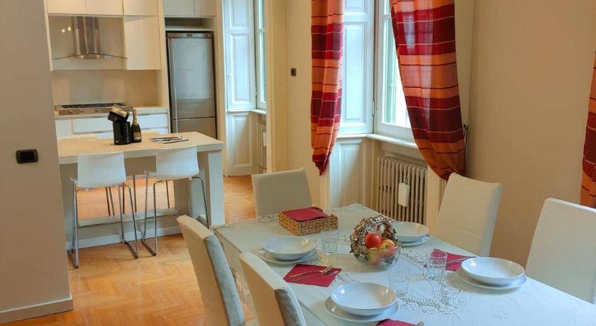 Tricolore Apartment | 130 m² Apartment ∙ 2 bedrooms ∙ 4 guests