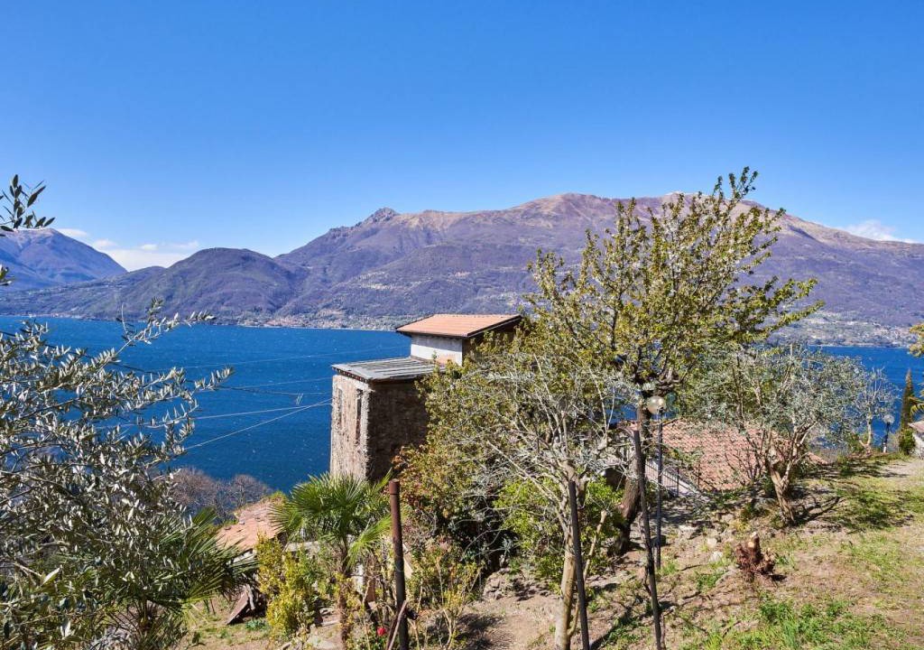 Bellano Apartment | 156 m² Apartment ∙ 2 bedrooms ∙ 12 guests