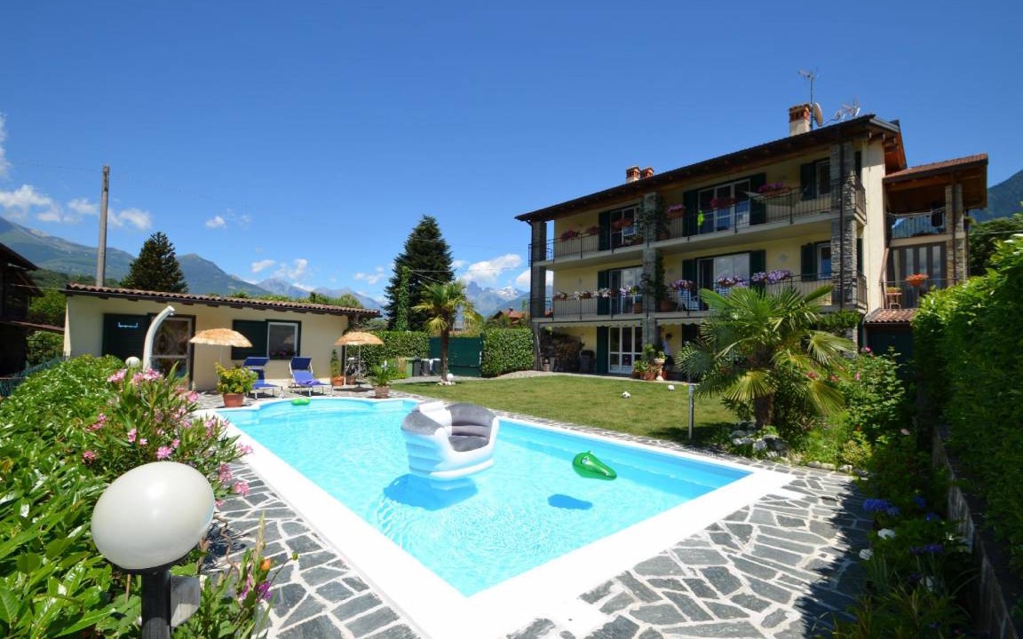 Colico House | 170 m² House ∙ 4 bedrooms ∙ 12 guests