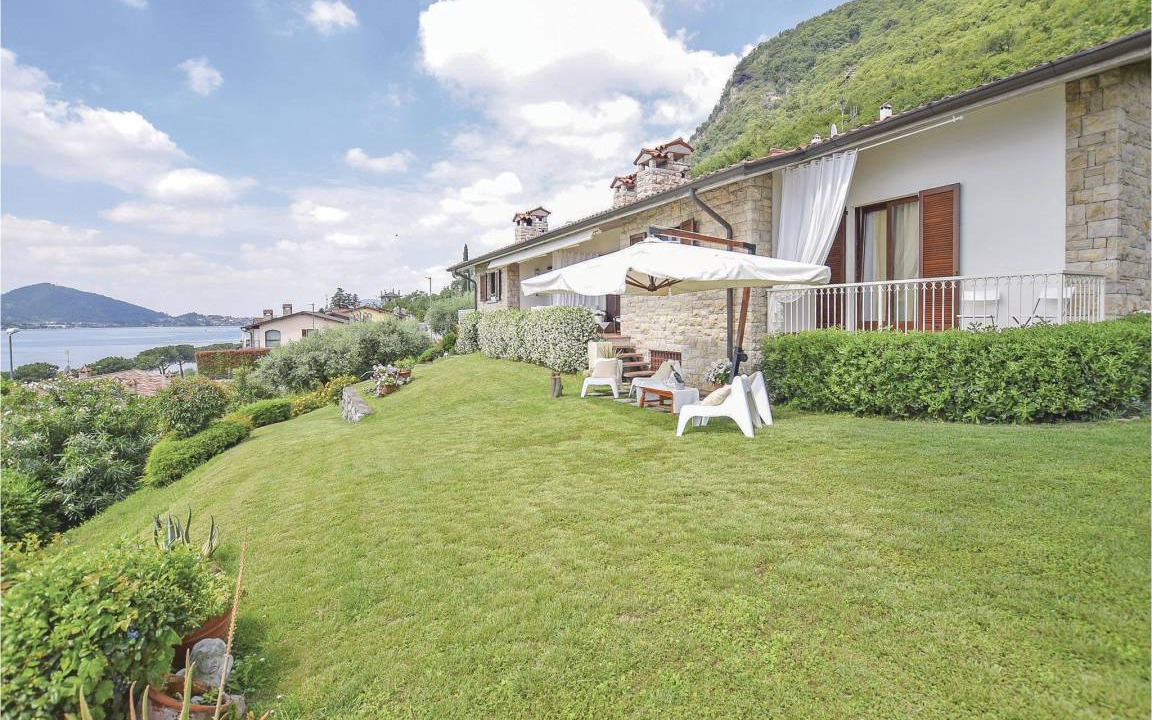 Sarnico House | 180 m² Maisonette ∙ 2 bedrooms ∙ 6 guests