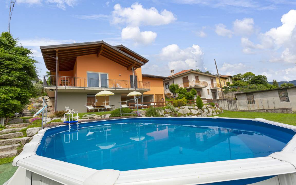 Besozzo Villa | 200 m² Villa ∙ 4 bedrooms ∙ 9 guests