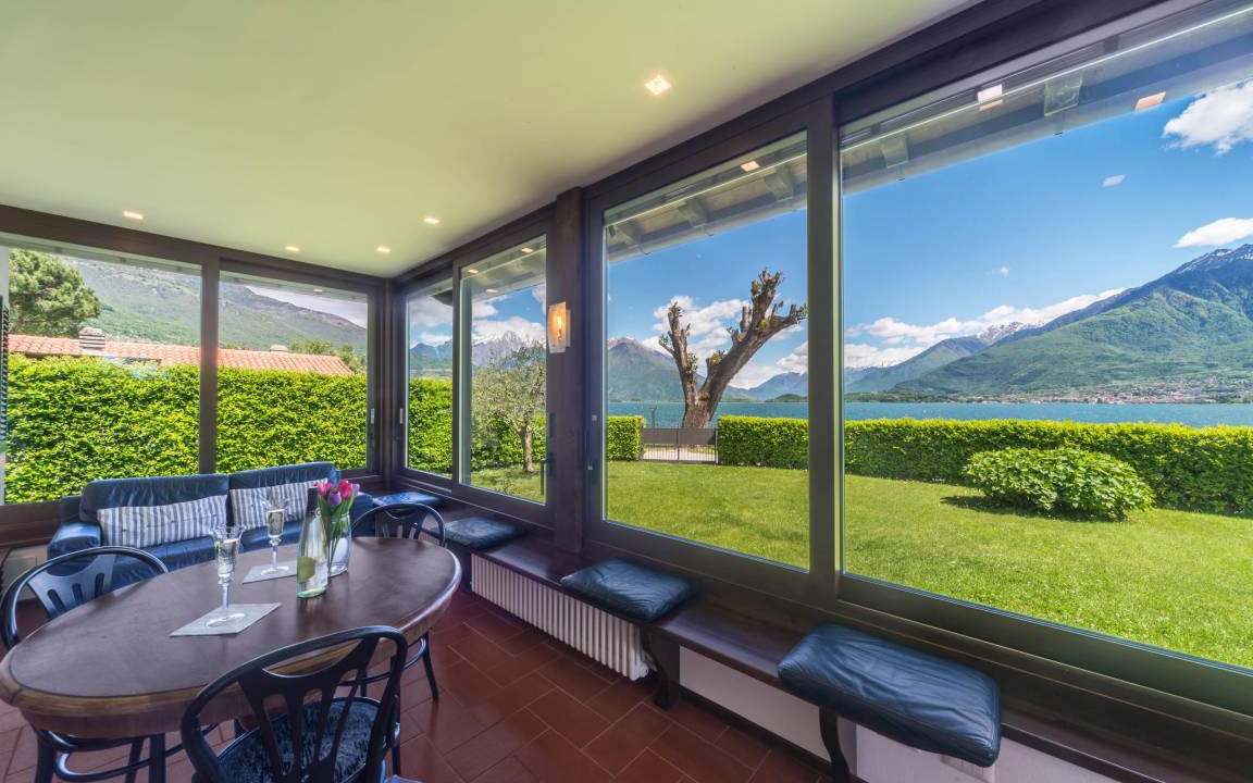 Domaso Villa | 210 m² Villa ∙ 5 bedrooms ∙ 13 guests
