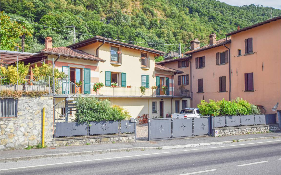 Pilzone House | 230 m² House ∙ 4 bedrooms ∙ 11 guests