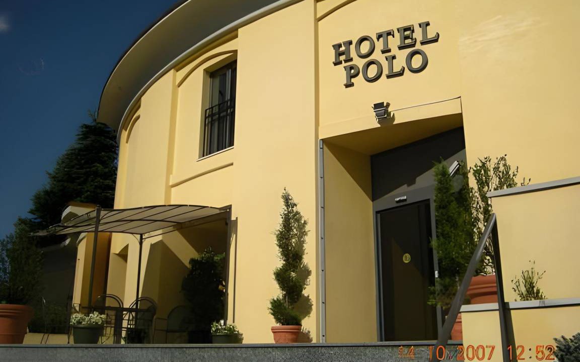 Vimercate Hotel | 25 m² Hotel ∙ 10 guests
