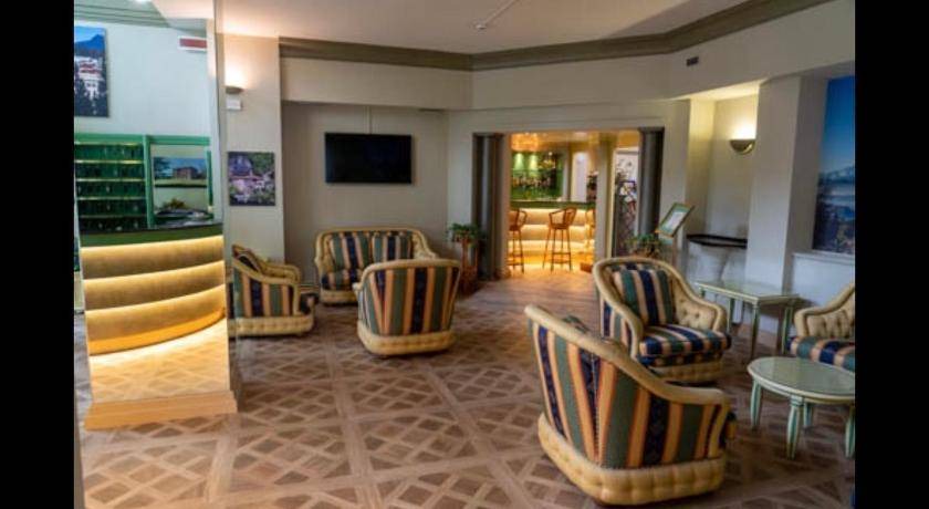 Downtown Hotel | 25 m² Hotel ∙ 8 guests