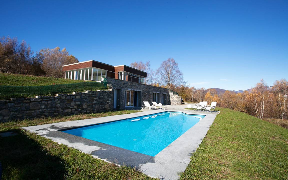 Cerano d'Intelvi Villa | 250 m² Villa ∙ 4 bedrooms ∙ 10 guests