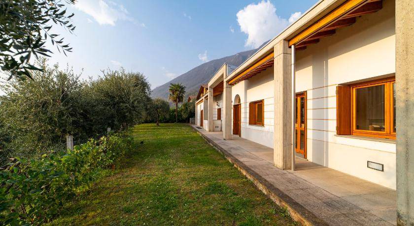 Sale Marasino House | 300 m² House ∙ 3 bedrooms ∙ 8 guests