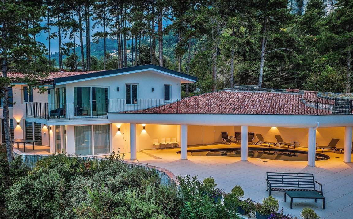 Tremosine Villa | 300 m² Villa ∙ 3 bedrooms ∙ 6 guests