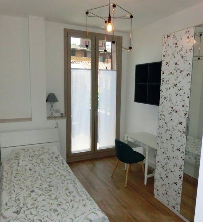 Cologno Monzese Resort | 350 m² Private room ∙ 1 bedroom ∙ 1 guest