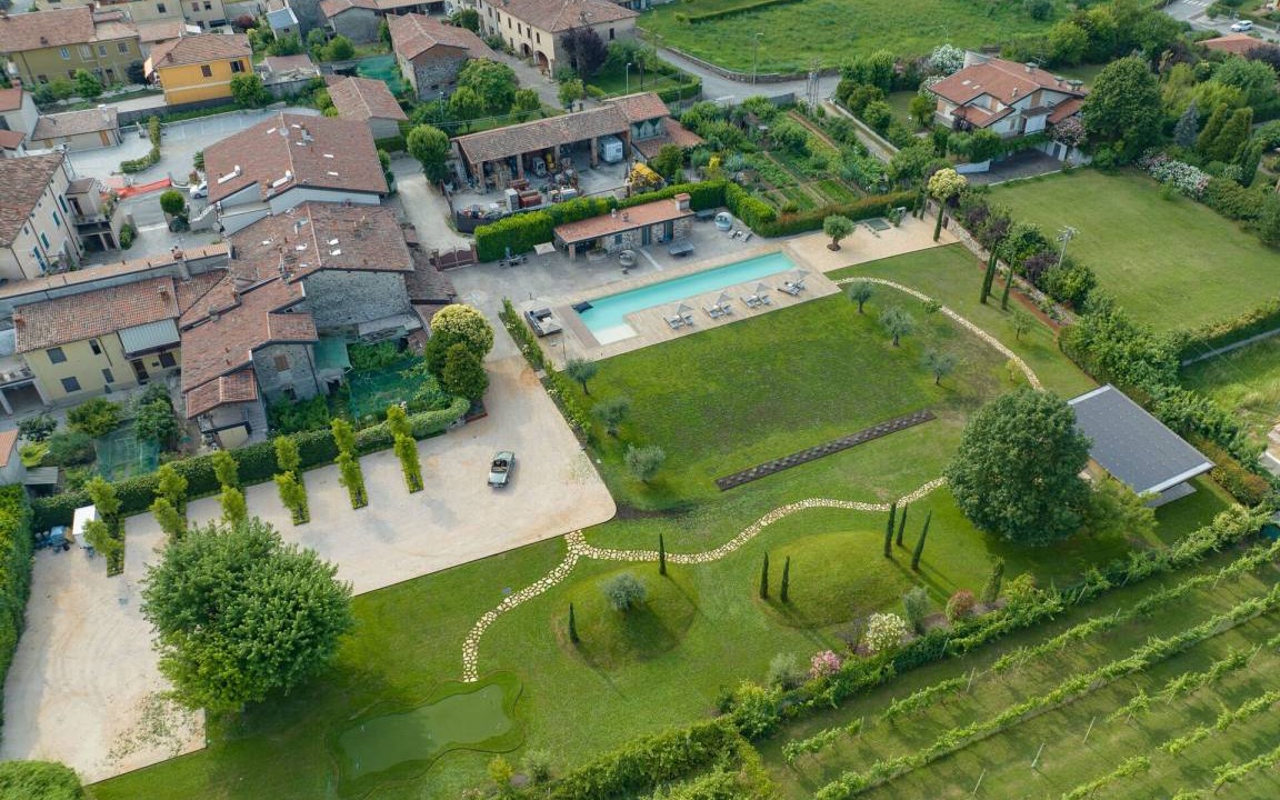 Calvagese della Riviera Villa | 450 m² Villa ∙ 3 bedrooms ∙ 10 guests