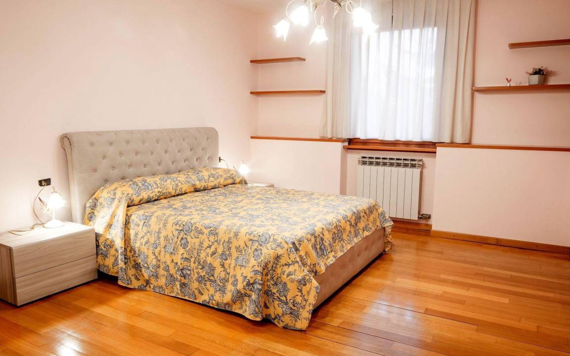 Artogne House | 480 m² House ∙ 6 bedrooms ∙ 12 guests