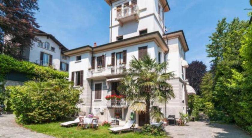 Aggregazione Rionale 4 Bed & Breakfast | 500 m² Bed and breakfast ∙ 6 bedrooms ∙ 14 guests