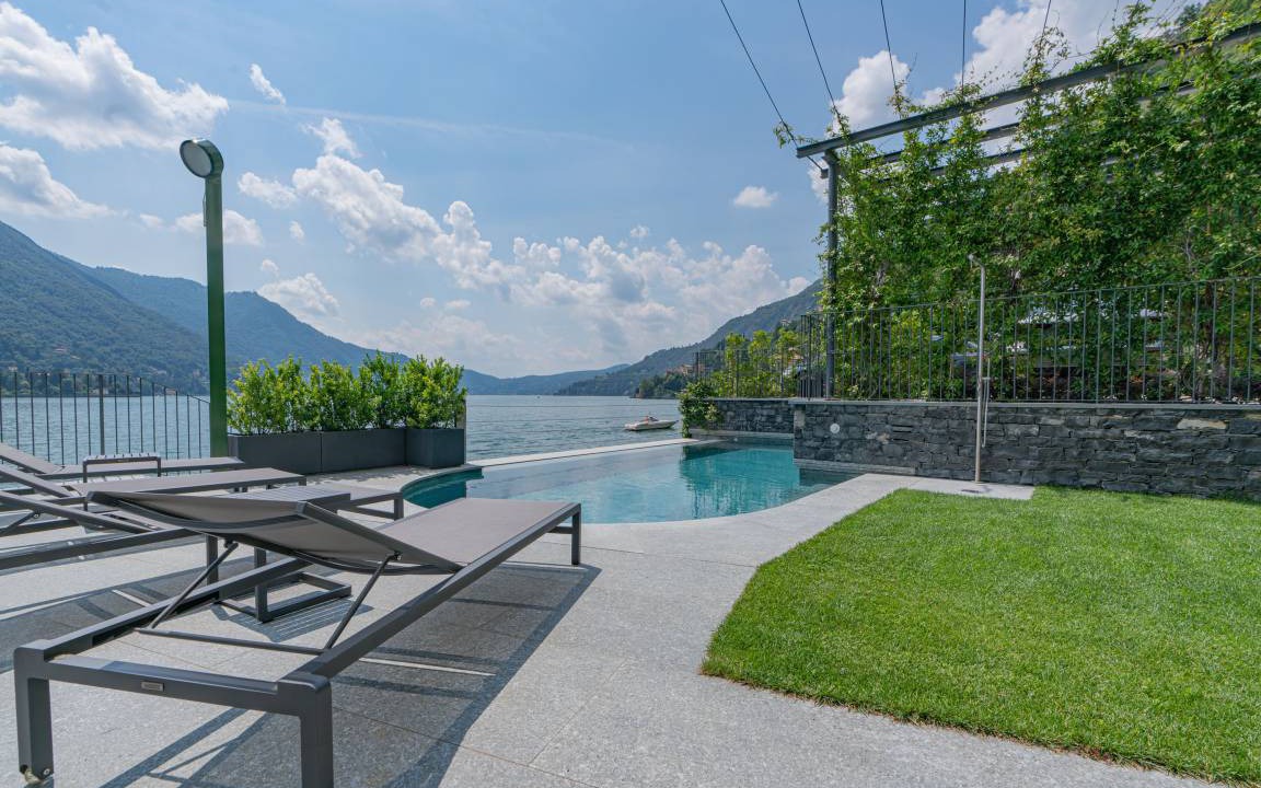 Carate Urio Villa | 530 m² Villa ∙ 9 bedrooms ∙ 18 guests