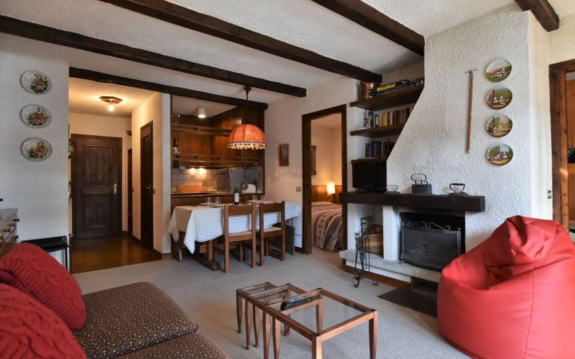 Madesimo Apartment | 65 m² Apartment ∙ 3 bedrooms ∙ 5 guests