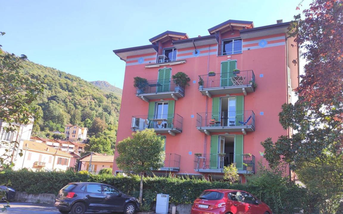 Porto Ceresio Apartment | 80 m² Apartment ∙ 2 bedrooms ∙ 3 guests