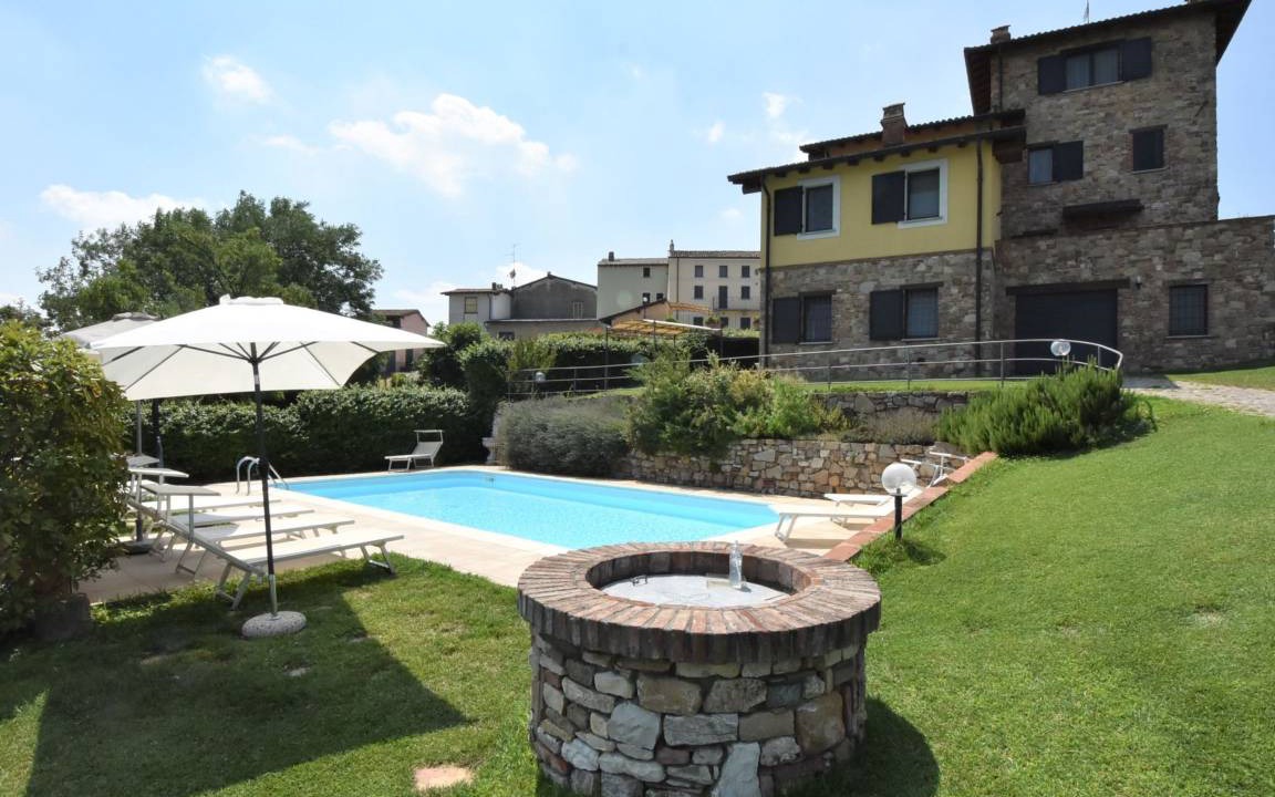 Castana House | 90 m² House ∙ 2 bedrooms ∙ 4 guests
