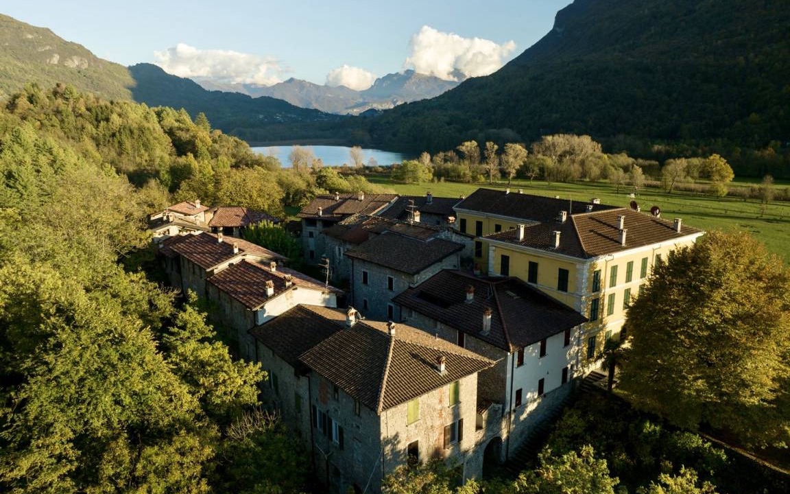 Carlazzo Resort | 90 m² Resort ∙ 3 bedrooms ∙ 5 guests