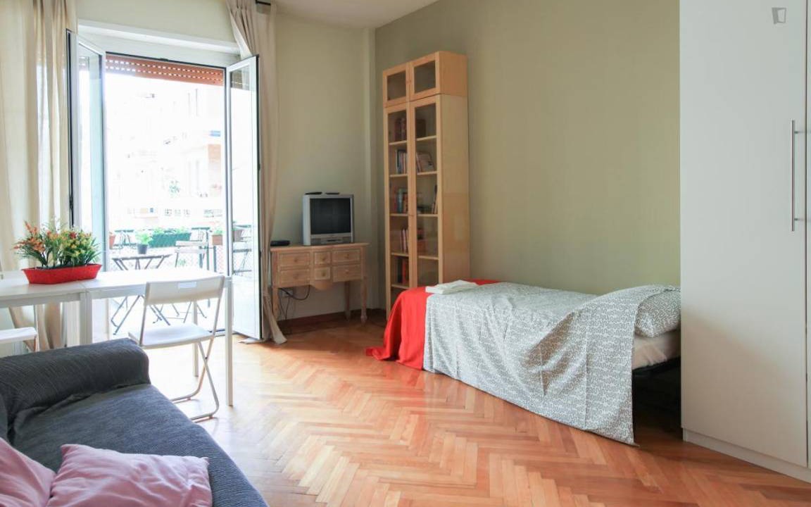 Zona Solari Other | 90 m² Shared room ∙ 1 bedroom ∙ 1 guest