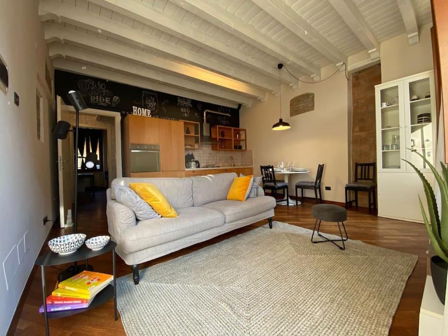 Centro Storico Nord Apartment | A view on Brescia's rooftops