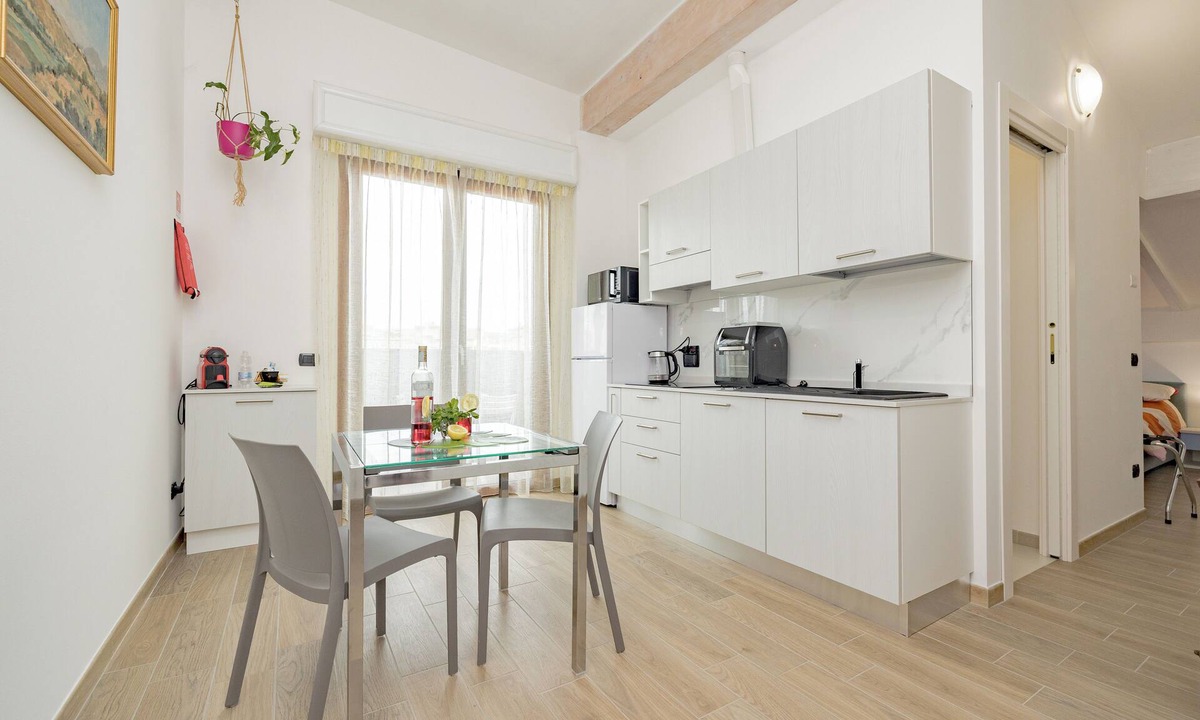 Cesate Apartment | A10 Rainbow|Spacious and modern studio apartment|13km Rho Fiera-18km Milan-40km MXP