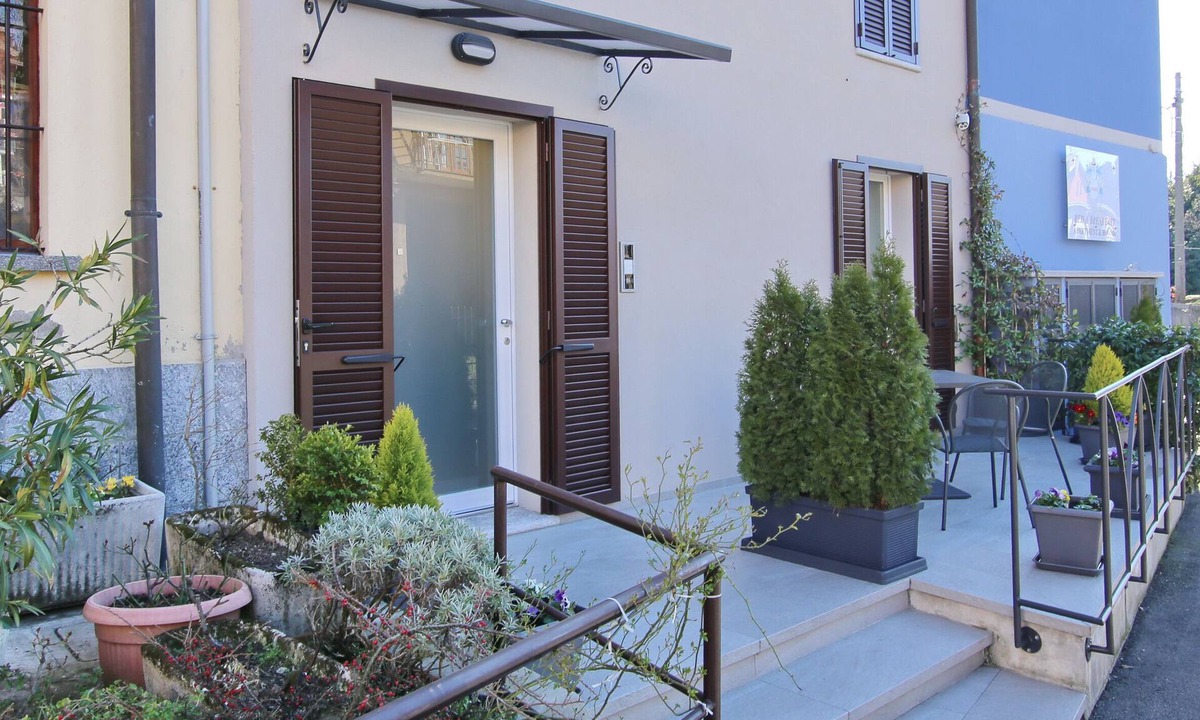 San Fermo della Battaglia Apartment | Affittacamere Brenna