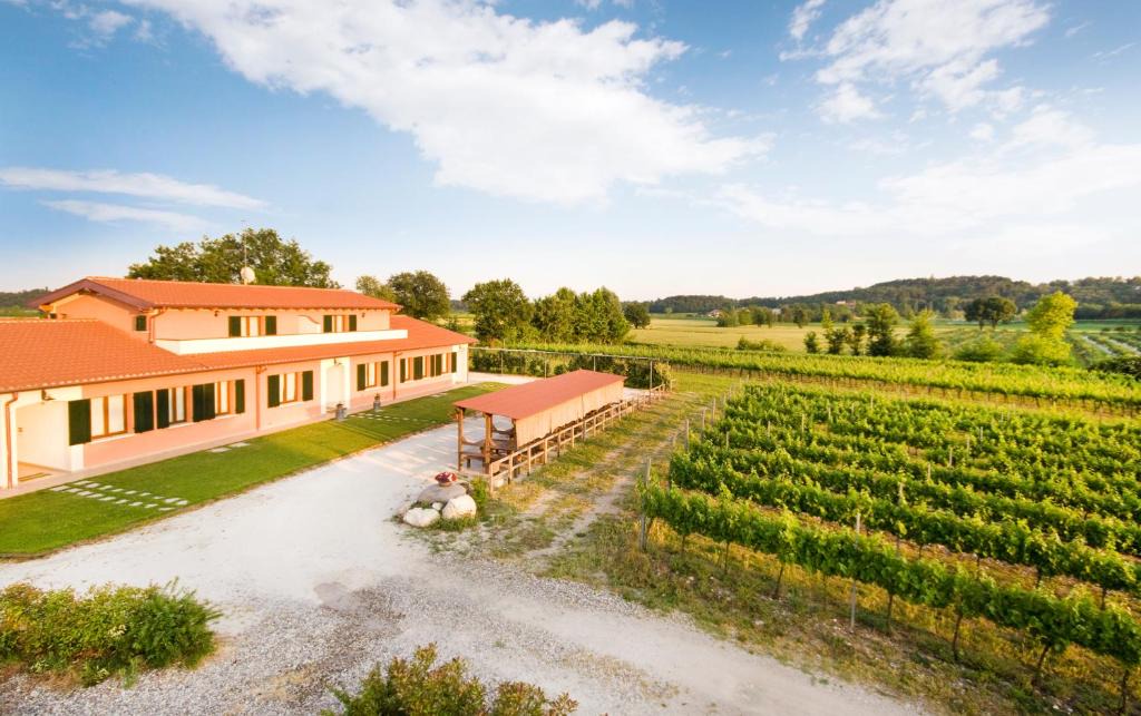 Monzambano House | Agriturismo Cascina Roveri