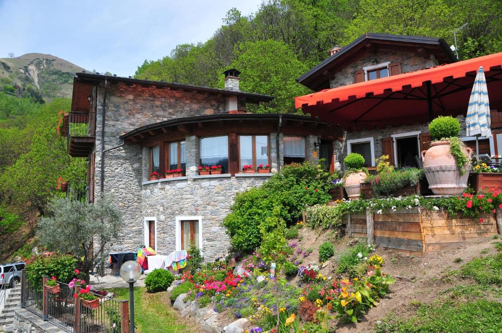 Dosso del Liro House | Agriturismo La Fonte Di Mariella