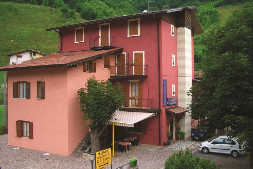 San Colombano Hotel | Albergo Belvedere