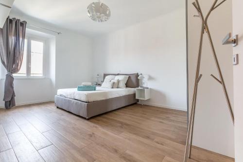 Alessia Flat Sarpi | Chinatown