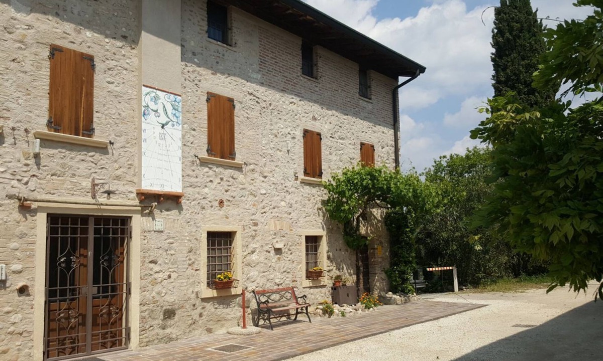 Pozzolengo House | AMAZING HISTORICAL COUNTRY HOUSE