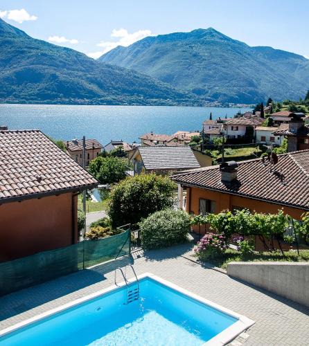 Calozzo Apartment | AnMa Cottages The Secret Garden
