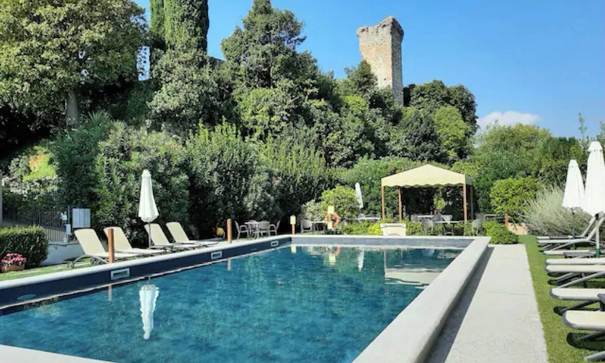 San Felice del Benaco Apartment | Apartment 'Antica Torre Virgilio' with Mountain View, Wi-Fi and Air Conditioning