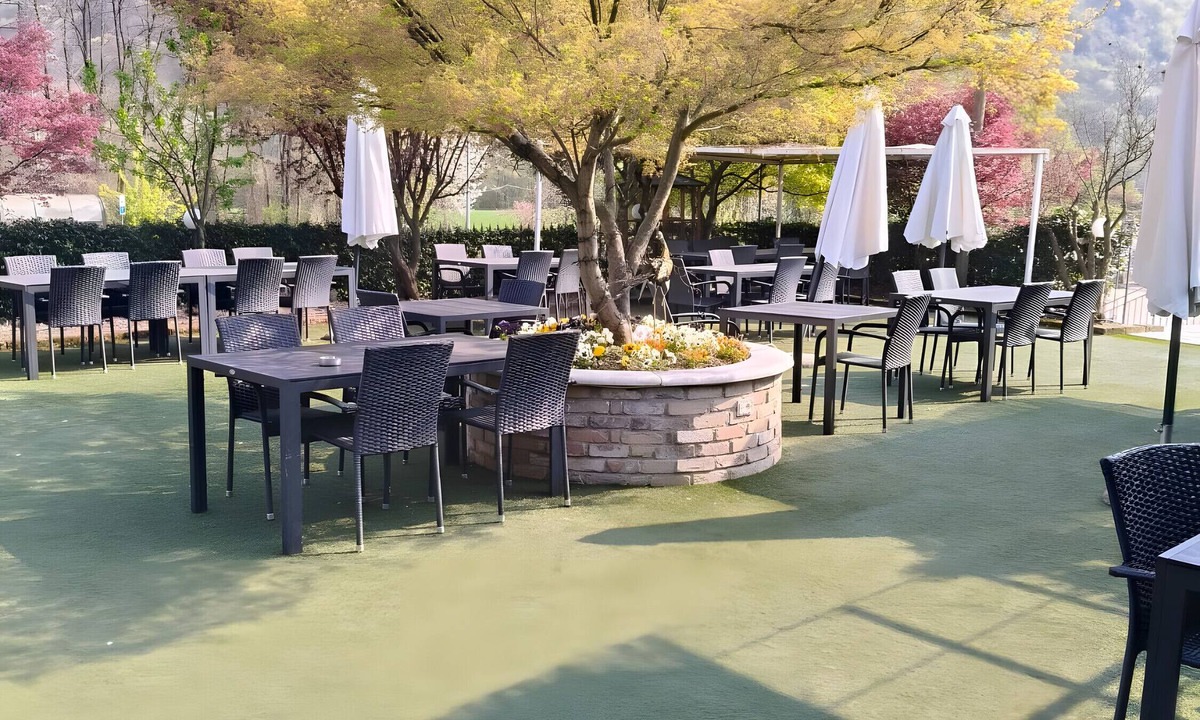 Carpeneda Apartment | Apartment 'Arcadia Opale' with Mountain View, Wi-Fi and Air Conditioning