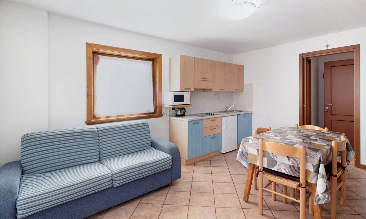 Trepalle Apartment | Apartment "Bait del Pont 55" with Mountain View, Wi-Fi, Balcony & Garden