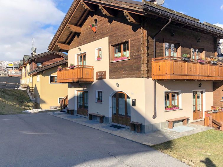 Sant'Anna Apartment | Apartment Baita Mauri (LII410) in Livigno - 3 persons, 1 bedrooms