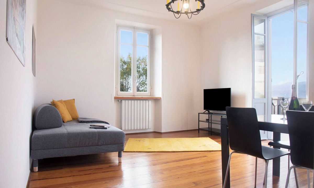 Laveno Apartment | Apartment "Casa Corten Mountain Lago Maggiore" with Mountain View, Lake View & Garden