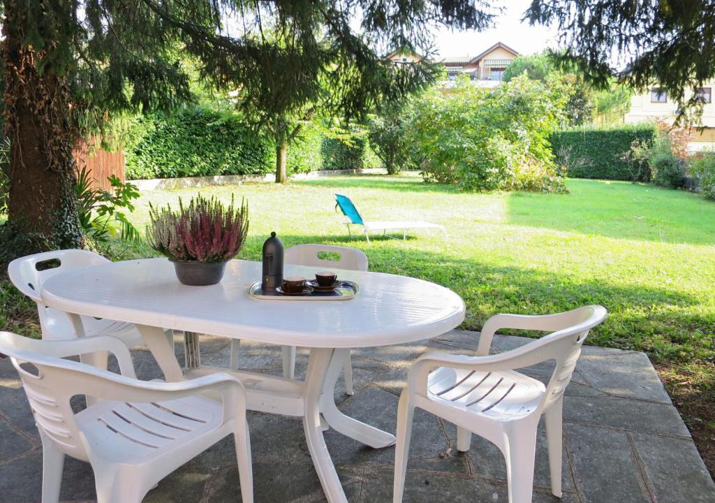 Porlezza Apartment | Apartment Giardino by Interhome