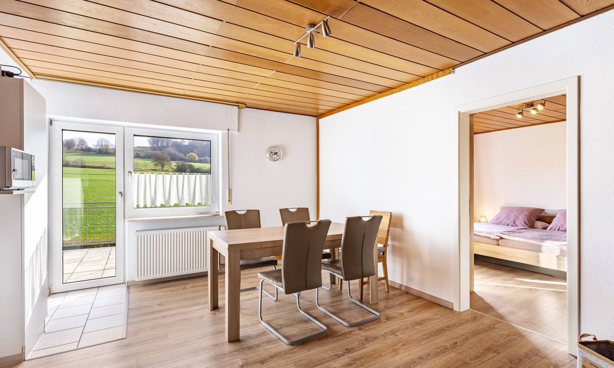 Brilon Apartment | Apartment 'Hammerschmidt' with Balcony and Wi-Fi