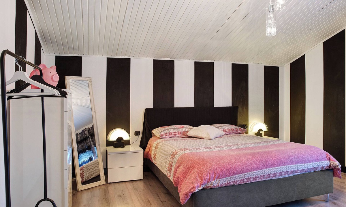 Tirano Apartment | Apartment 'Il Castellaccio - Tirano' with Mountain View and Wi-Fi
