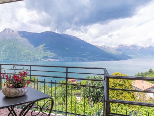 Gittana Apartment | Apartment Ortensia by Interhome