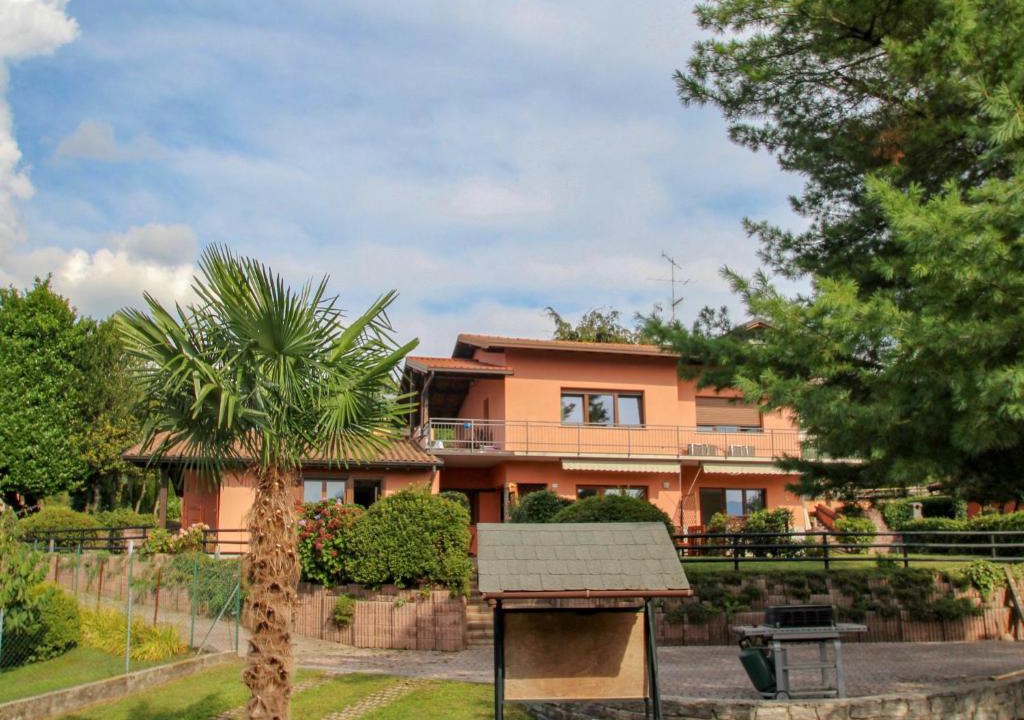 Luino Apartment | Apartment Residenza Agrifoglio-14 by Interhome