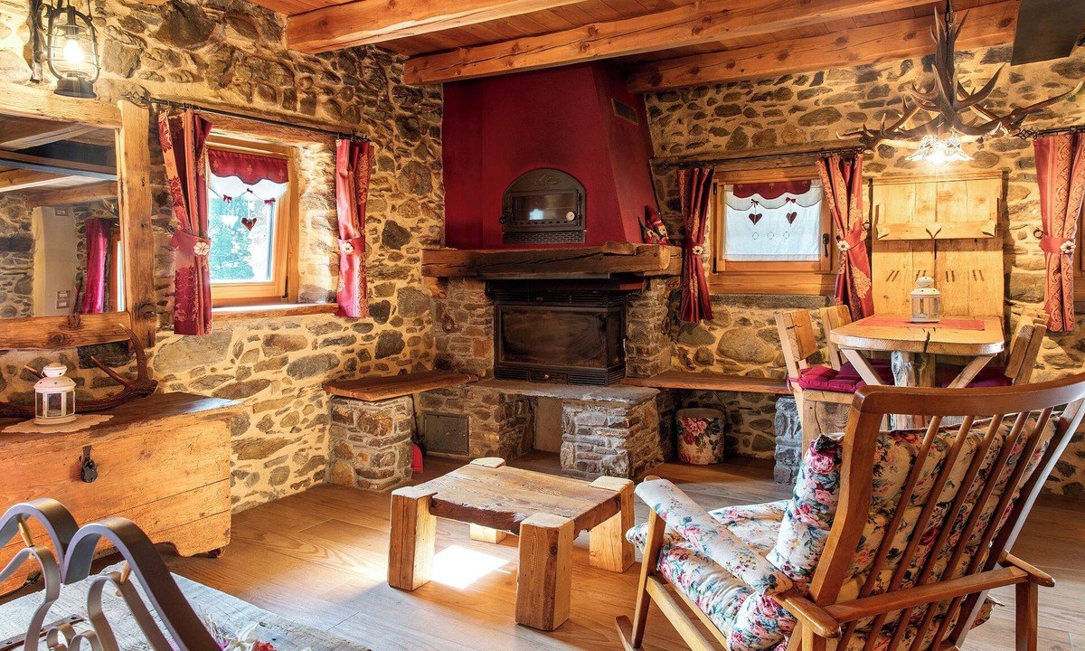 Monno Apartment | Apartment 'Soggiorno Con Camera Deluxe' with Mountain View, Private Terrace and Private Garden